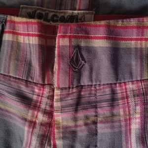 Volcom shorts